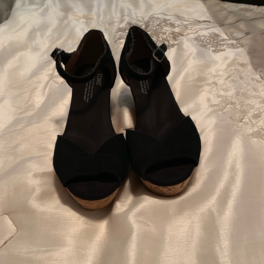 Toms wedges